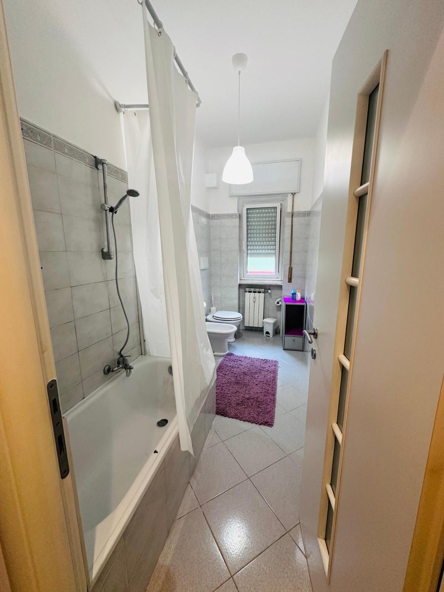 Entire 3 Bed Rooms Apartment,Centrum Genoa Exterior photo